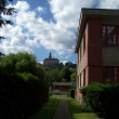Pohled na n�chodsk� z�mek z lesoparku �erven 2009